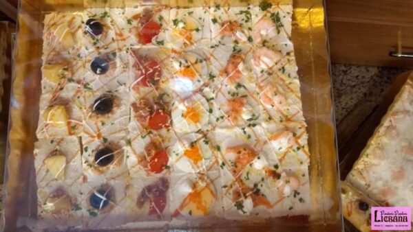 30 canapes bandeja dorada