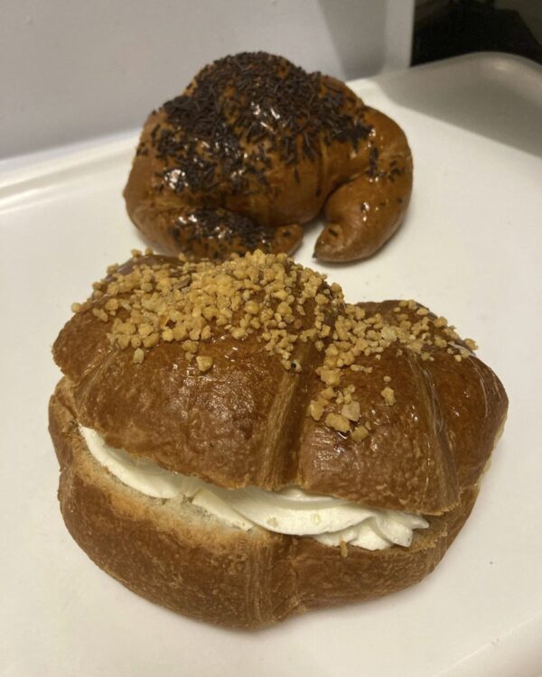 Croissant relleno grande