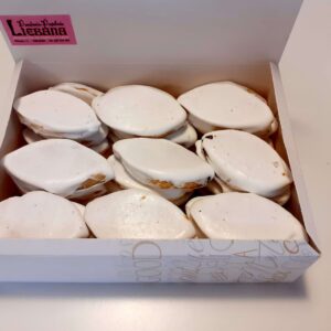 caja pastas mantecados o zapatillas de portillo