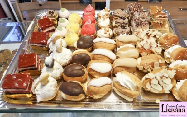 Pastelitos variados